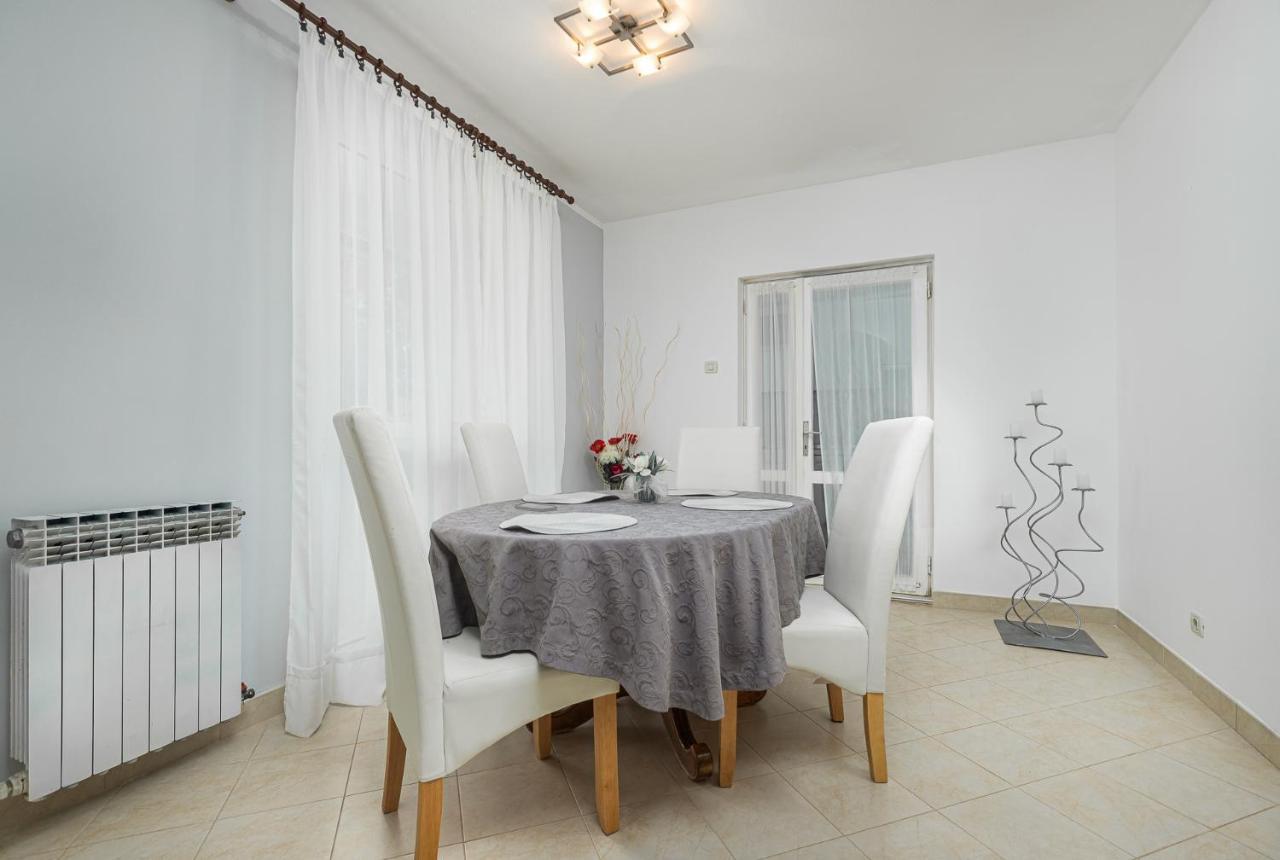 Appartamento Dea B4+1 Porec Esterno foto