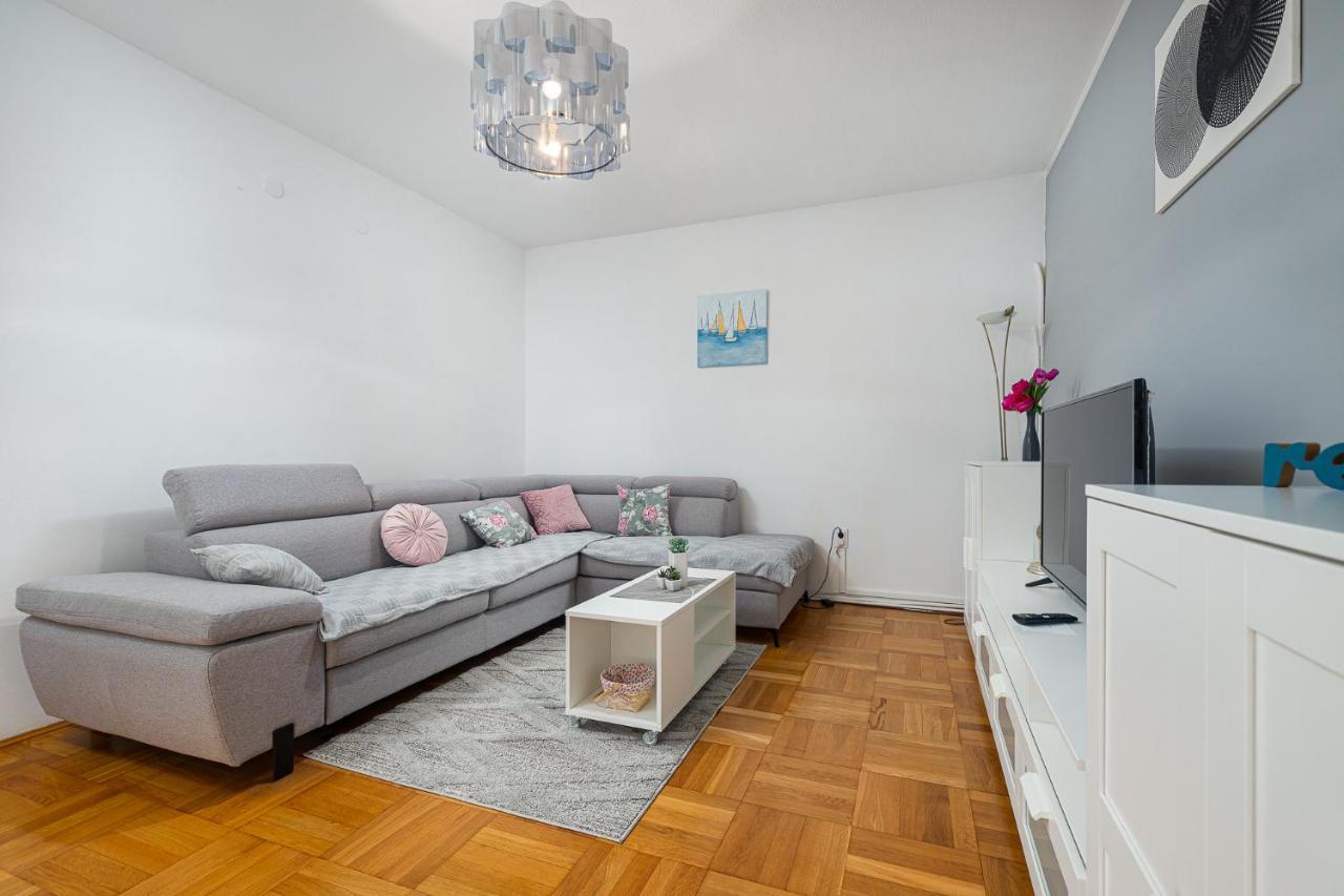 Appartamento Dea B4+1 Porec Esterno foto