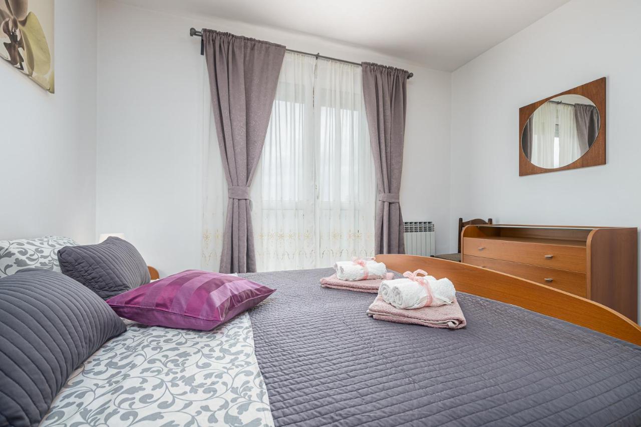 Appartamento Dea B4+1 Porec Esterno foto